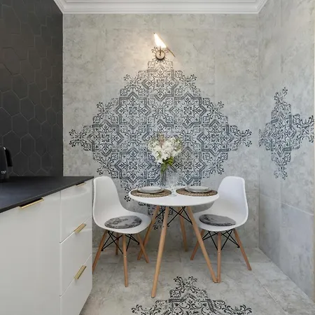Apartment Przestronne Blisko Starego Miasta By Renters Wroclaw